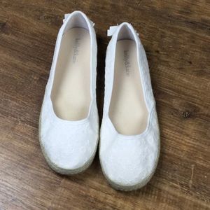 Kelly&Katie Espadrille Creme Flats Size 9